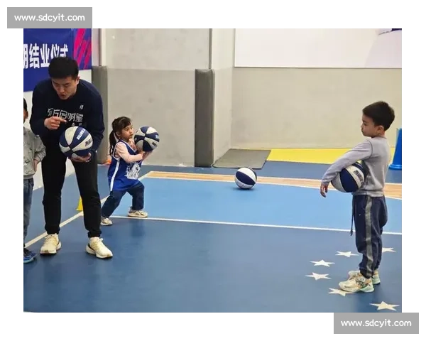 全面解析篮球装备选购与使用技巧助你提升比赛表现 全面解析篮球装备选购与使用技巧助你提升比赛表现